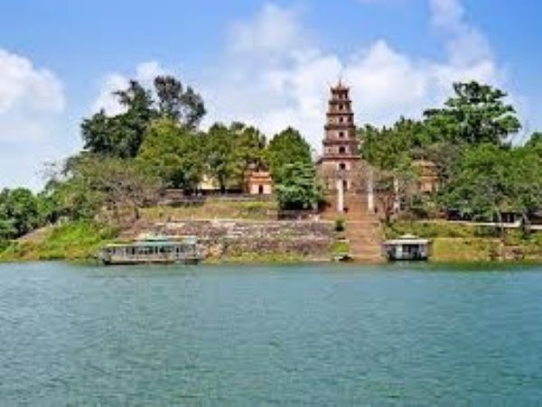 www.funnytravel.vn