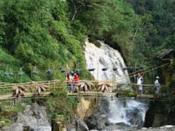 www.funnytravel.vn